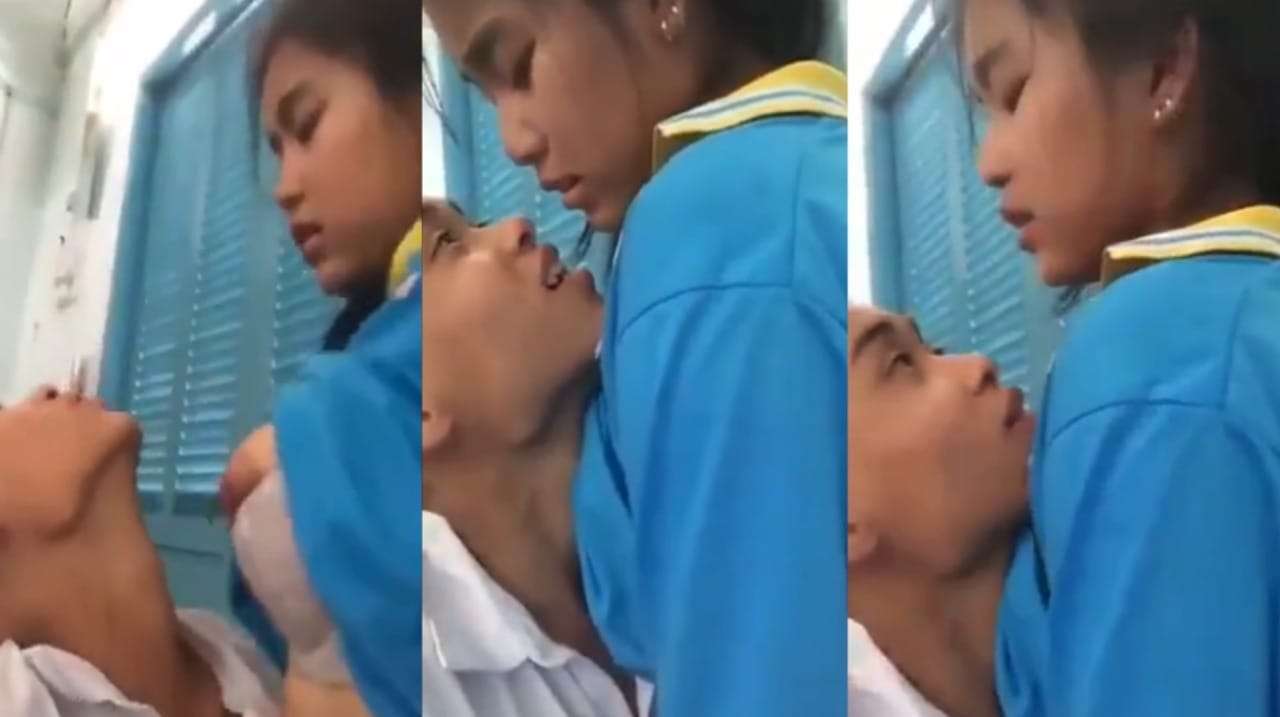 Bokep SMP Pasangan ABG Mesum di Dalam Kelas Hisap Toket