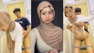 Bokep Indo Amalia Mutya Sama Pacar Ngentot Di WC Kampus