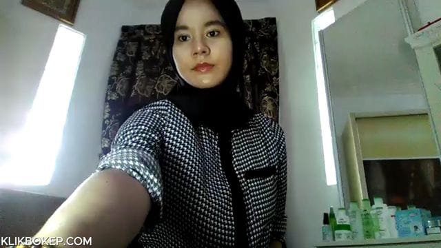 Bokep Indo Hijabers Busty Muslimawear Bergoyang Sange Colmek