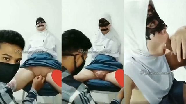 Bokep Indo Princess Seragam di Colmekin di Ikat di Kursi Pakai Vibrator