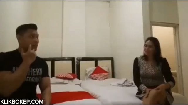 Bokep Indo Open BO Ngobrol dulu Baru Ngentot